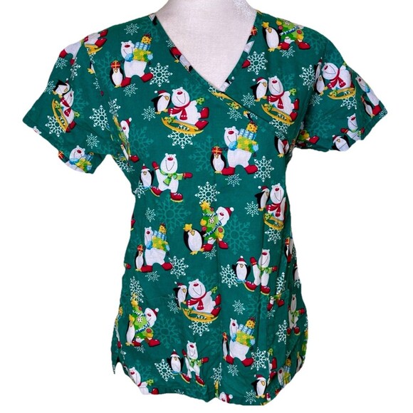 Women's Green Christmas Scrub Top Polar Bear Penguin Snowflake Tie Back Sz Med - Picture 1 of 8